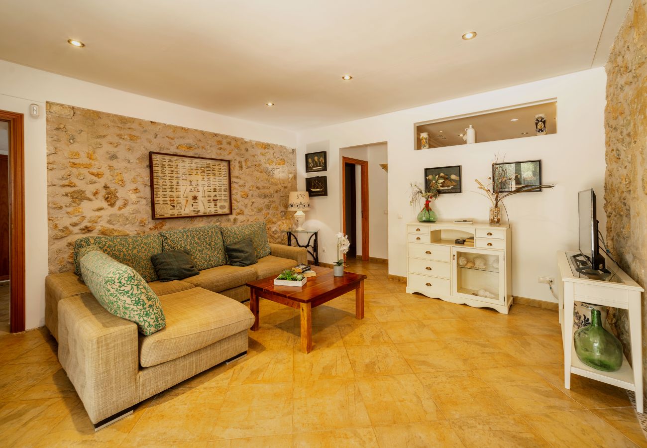 Country house in Alcudia - CAS CARELLO Finca for 12 people in Alcanada