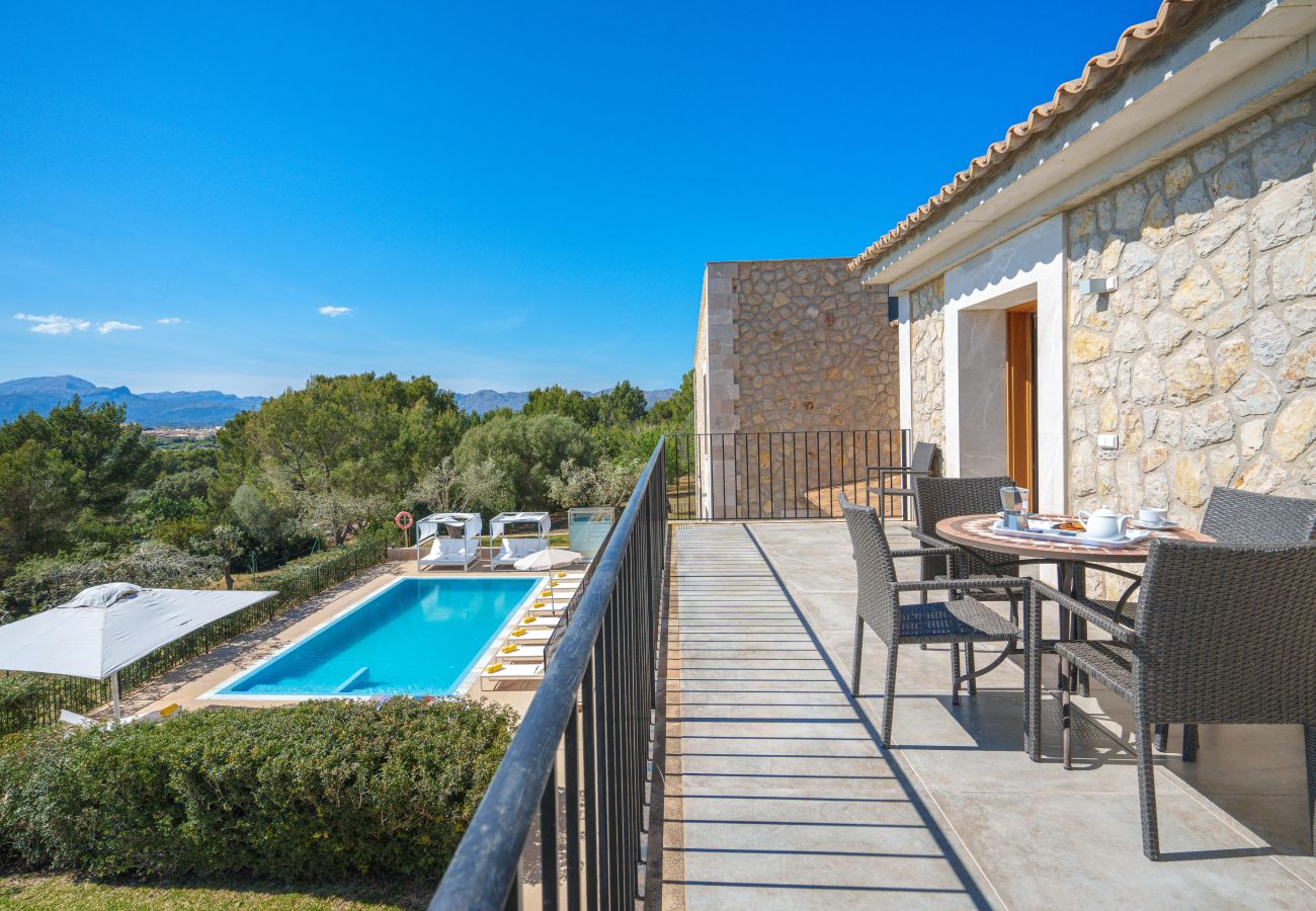 Villa in Alcudia - Villa Salou for 12 with swimming pool in Alcudia