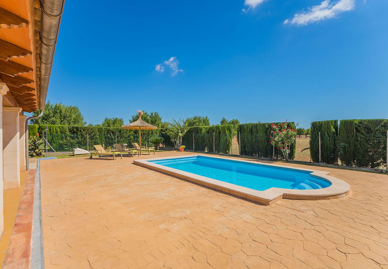 Villa in Sencelles - GRAU PETIT Natural stone villa with swimming pool and Wi-Fi