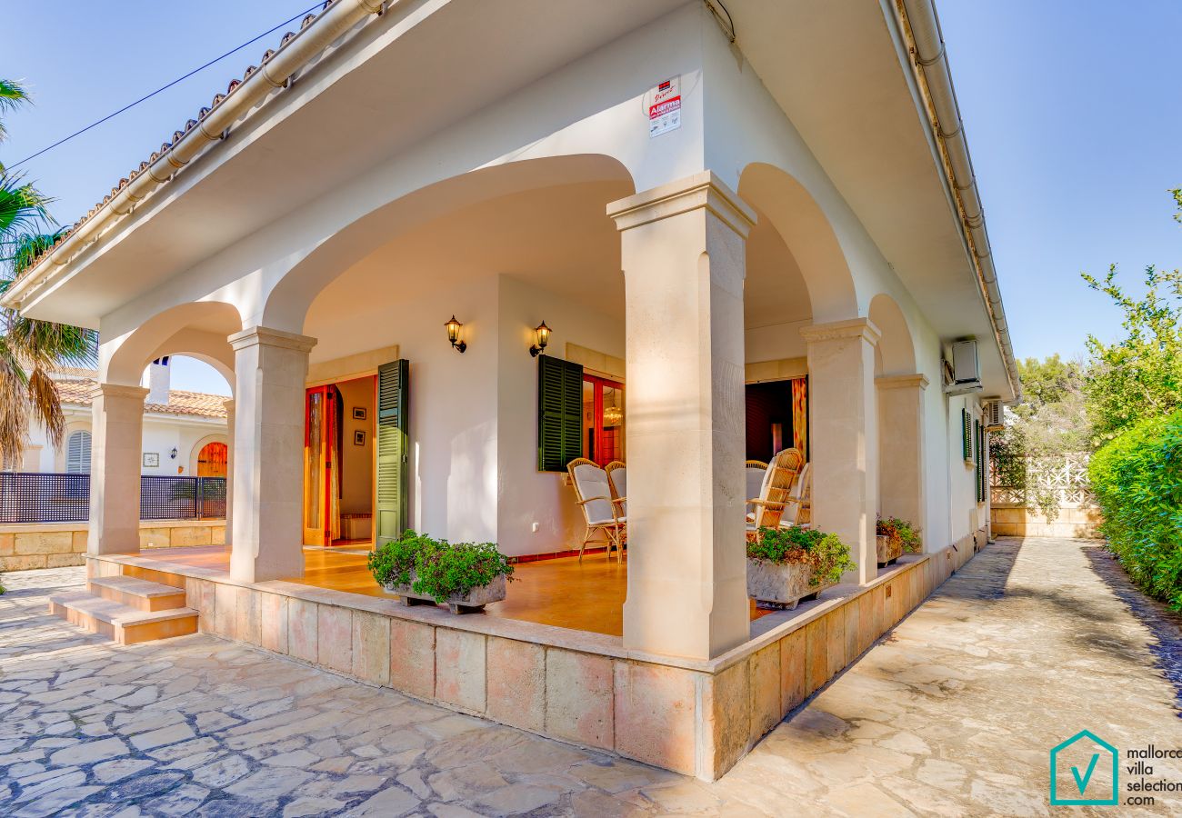 Villa in Platja de Muro - Casa ANECS for 6 at 100m from Alcudia Beach