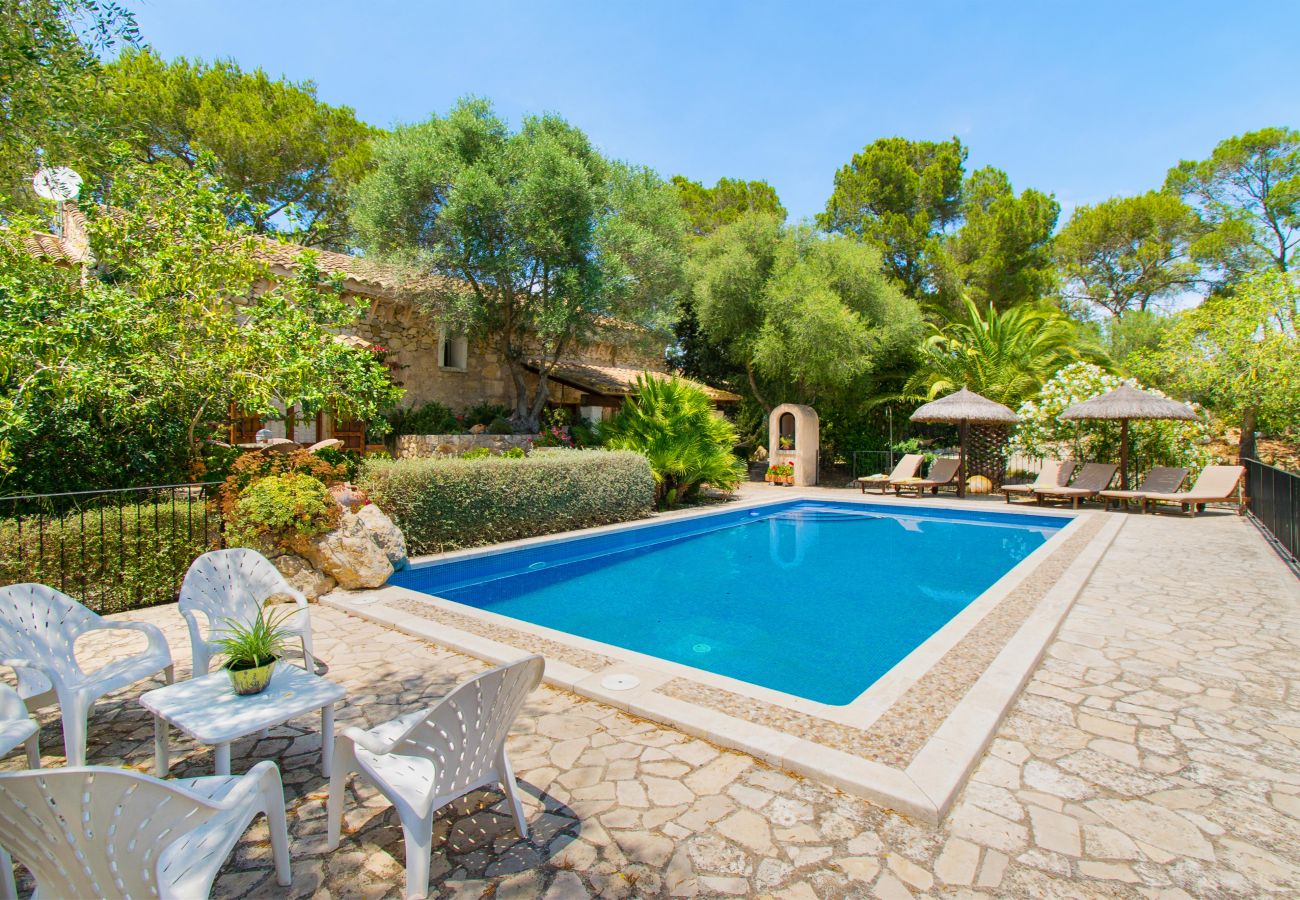 Villa in Sineu - ES FANGAR Finca for 6 with pool in Sineu