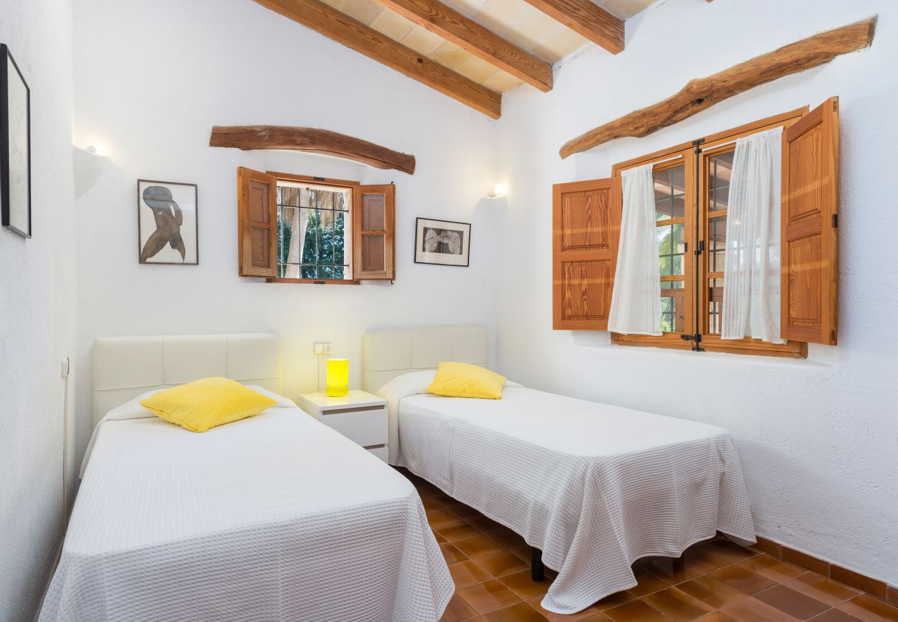 Villa in Pollensa - NATALIA finca for 6 with private pool and BBQ