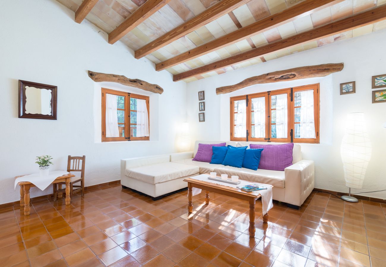 Villa in Pollensa - NATALIA finca for 6 with private pool and BBQ