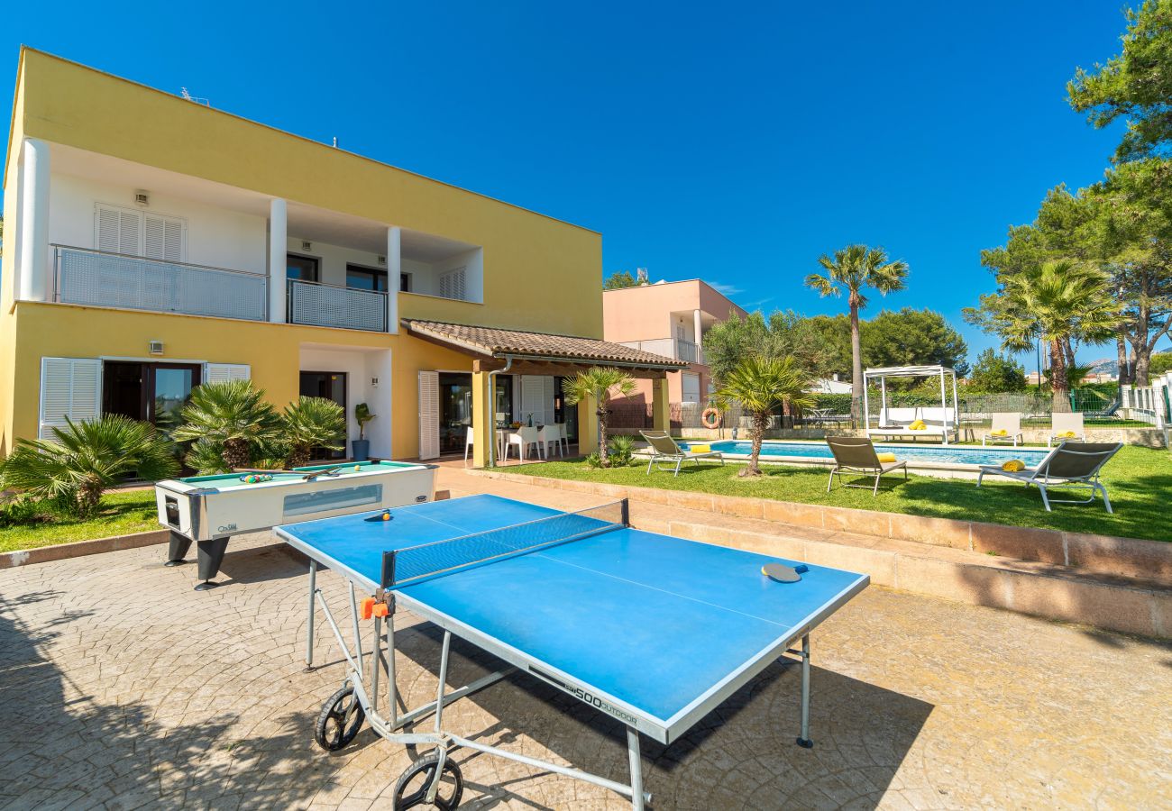 Villa in Alcudia - Villa Ibiza 350m from the beach, swimming pool, billiards and table tennis.