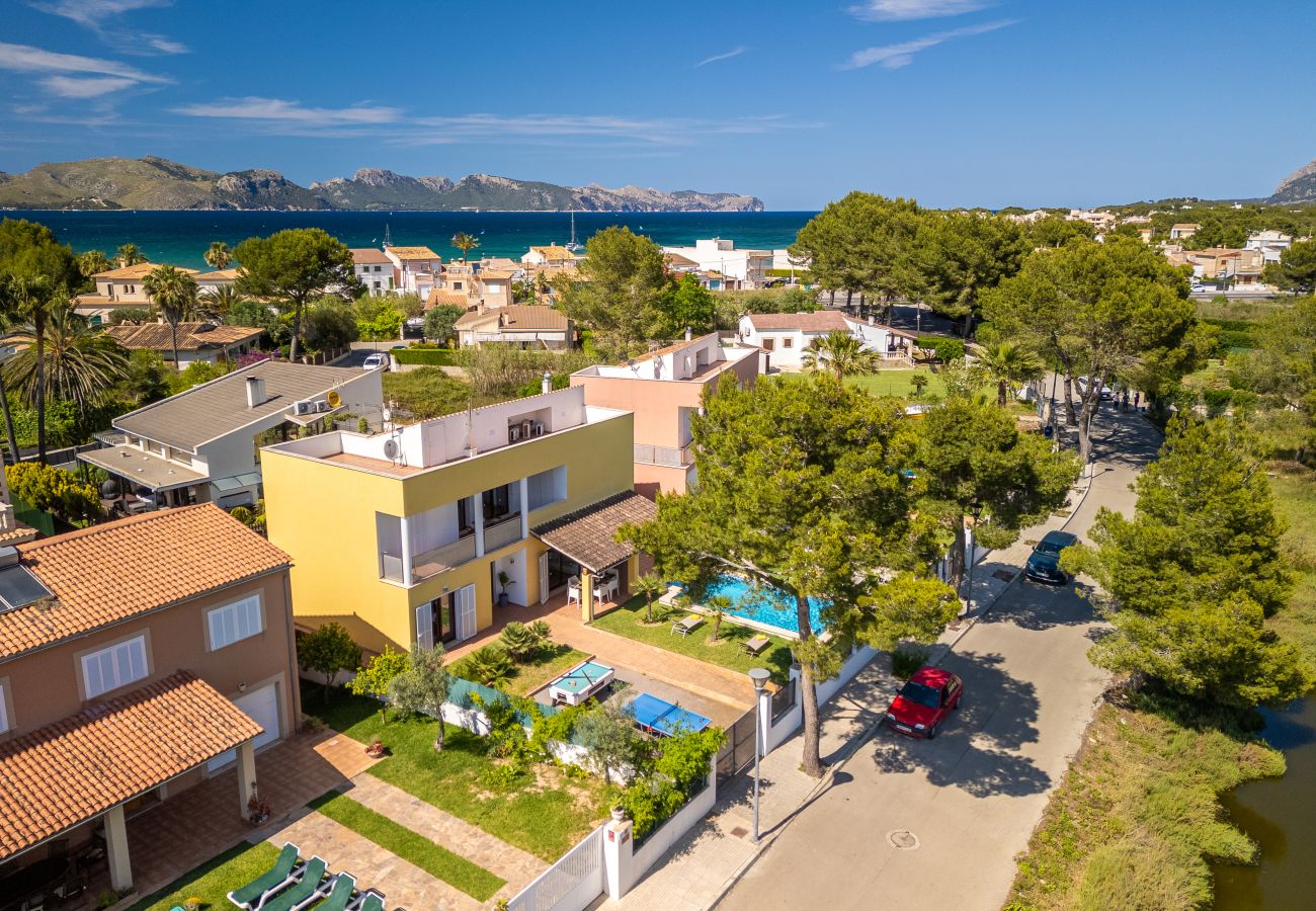 Villa in Alcudia - Villa Ibiza 350m from the beach, swimming pool, billiards and table tennis.