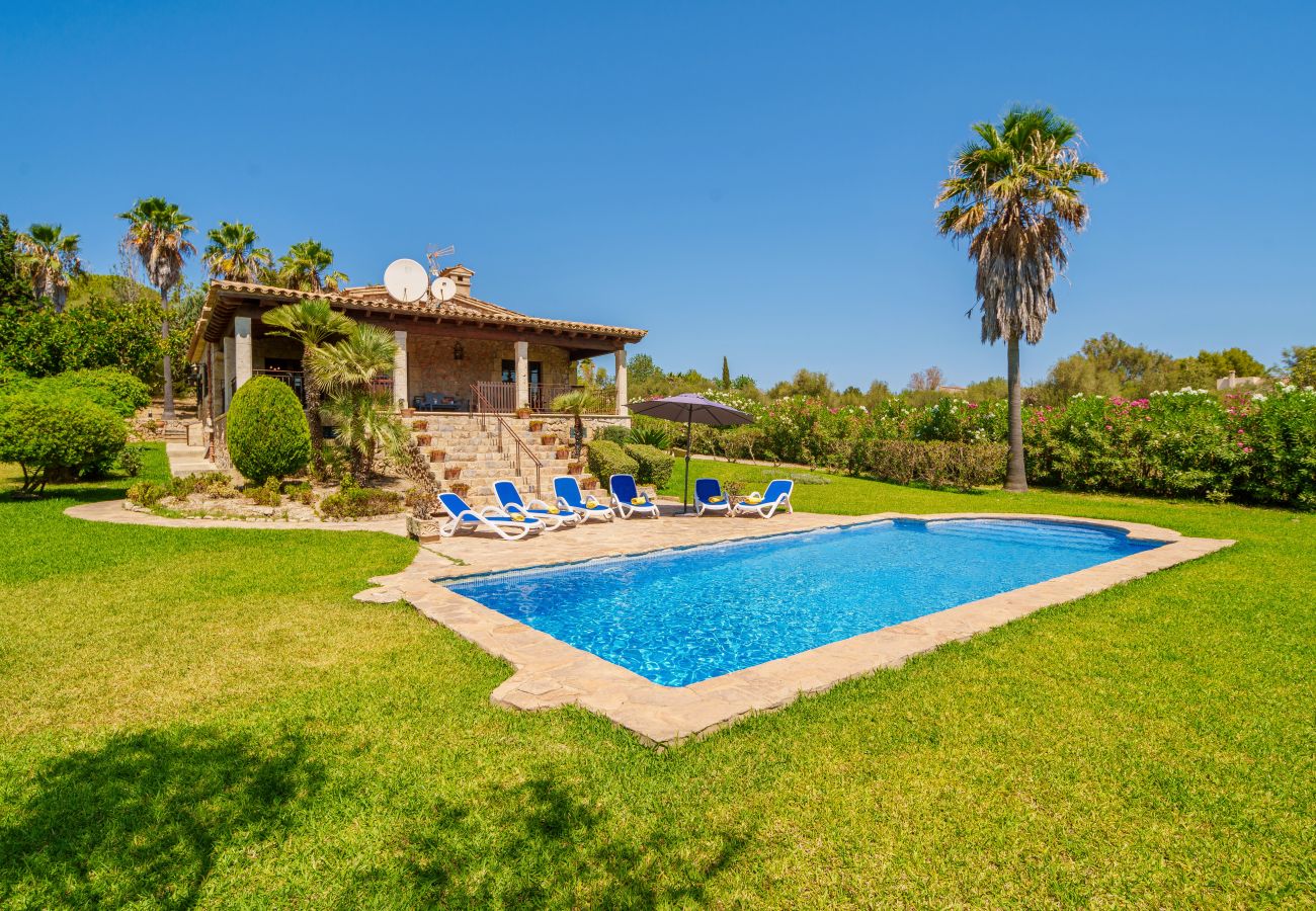 Villa in Alcudia - ES CLOS Finca for 6 with private pool in Alcudia