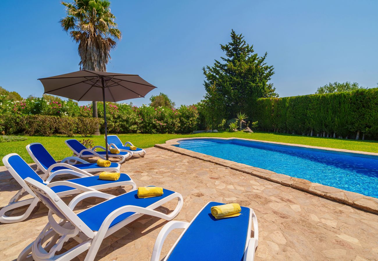 Villa in Alcudia - ES CLOS Finca for 6 with private pool in Alcudia