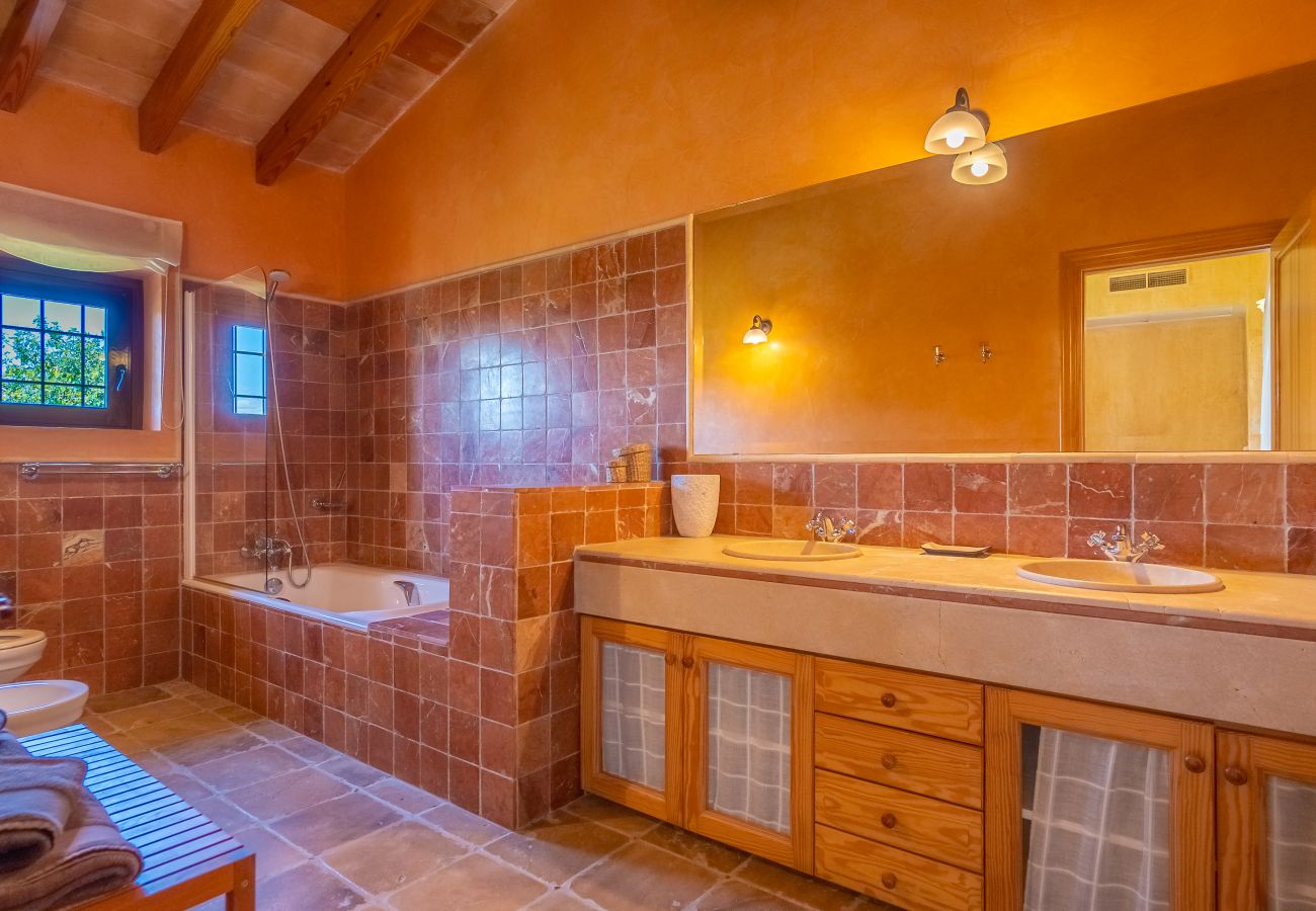 Villa in Sant Llorenç Des Cardassar - BALAFI NOVO for 10 with private pool