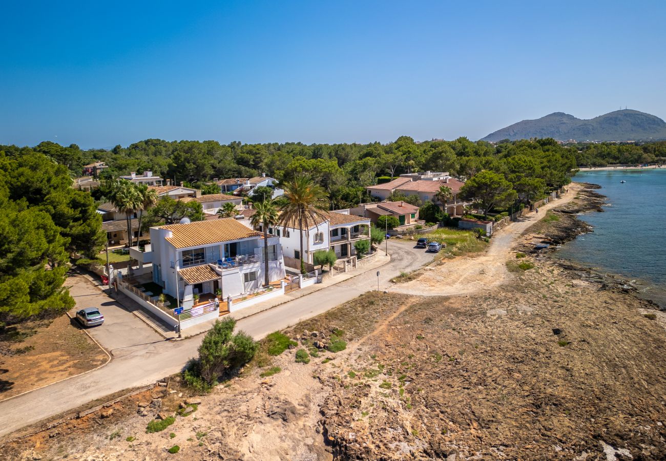 Villa in Alcudia - Miramar Manresa in front of the sea with swimming pool for 8 people in Alcudia