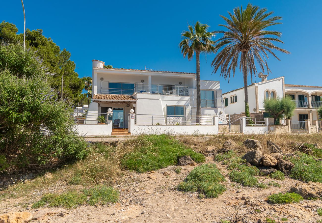 Villa in Alcudia - Miramar Manresa in front of the sea with swimming pool for 8 people in Alcudia