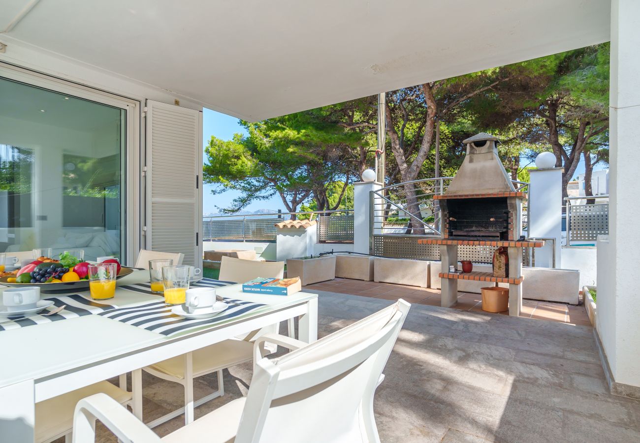 Villa in Alcudia - Miramar Manresa in front of the sea with swimming pool for 8 people in Alcudia