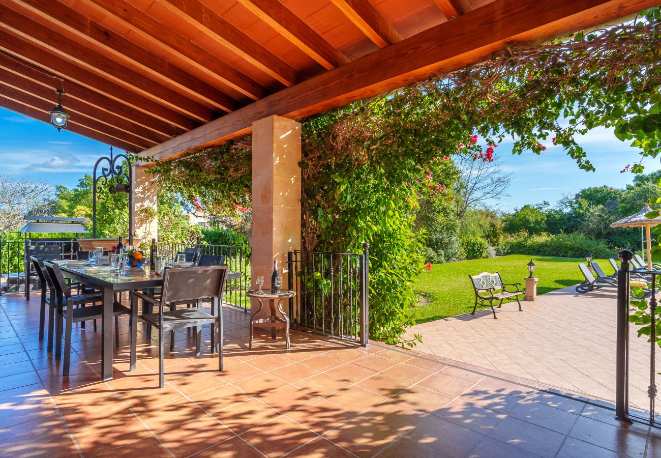 Villa in Alcudia - Can Torretes  for 8 with pool just a few metres from the Alcudia village