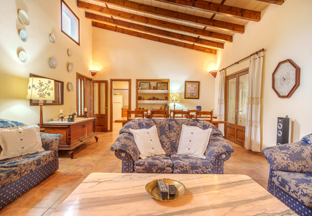 Villa in Sa Pobla - Ferragut Crestatx Finca for 6 with swimming pool