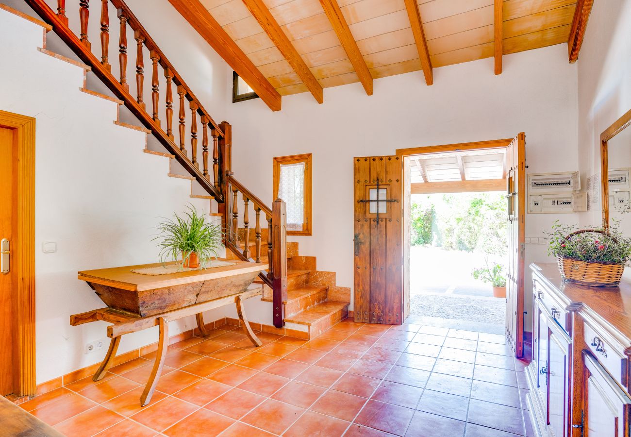 Villa in Alcudia - LORENZO Finca for 9 people in Alcudia. AC and free WiFi