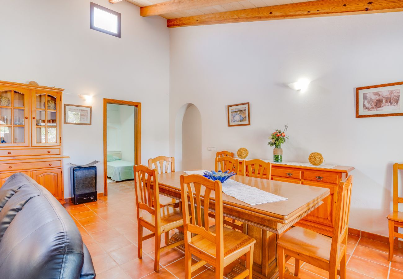 Villa in Alcudia - LORENZO Finca for 9 people in Alcudia. AC and free WiFi