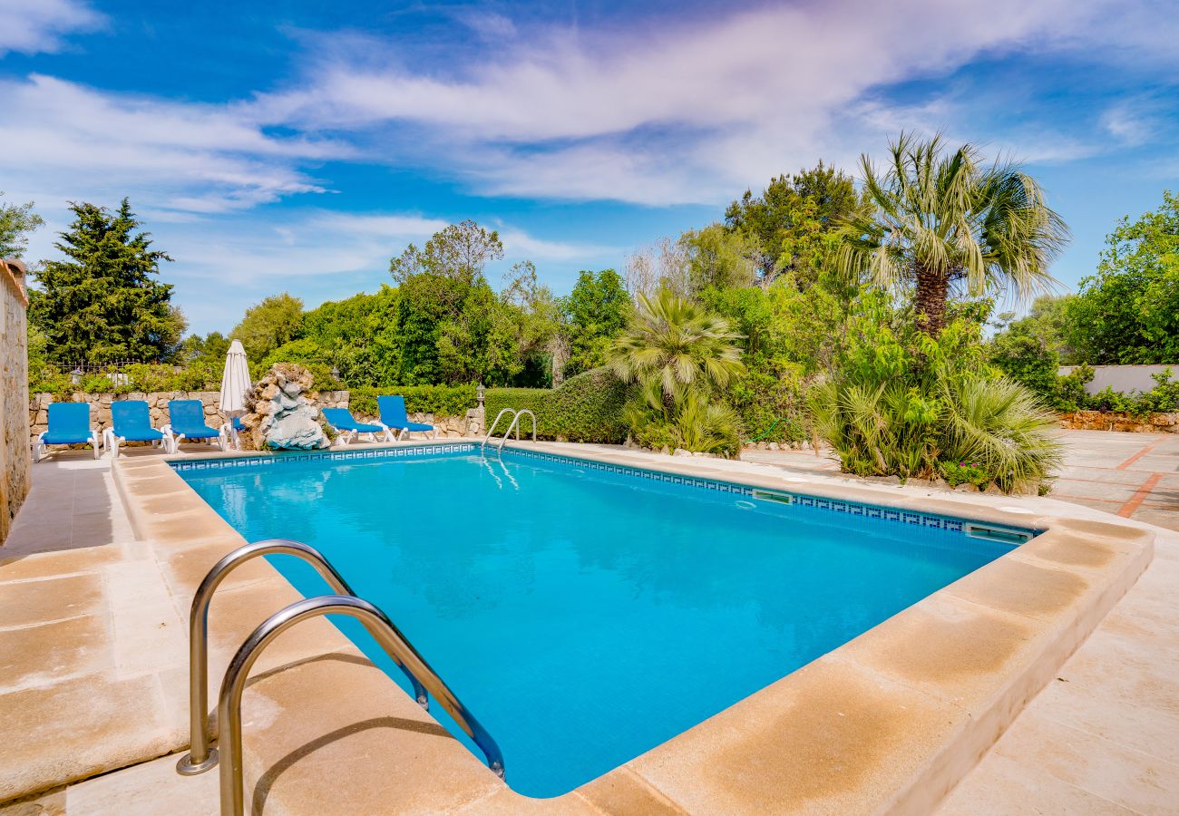 Villa in Alcudia - LORENZO Finca for 9 people in Alcudia. AC and free WiFi