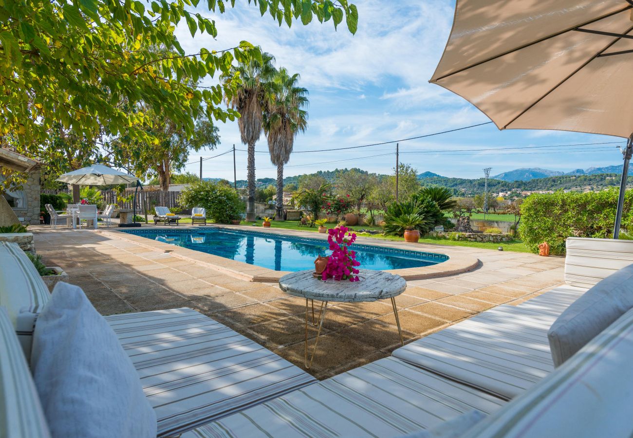 Domaine à Selva - SA VINYETA Finca pour 6 personnes avec piscine, jacuzzi et jardin