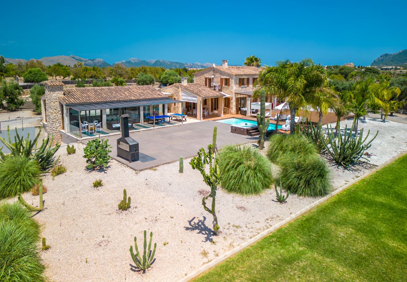 Villa à Alcudia - CAN OLIVA Magnifique et moderne finca pour 8 personnes avec piscine Alcudia