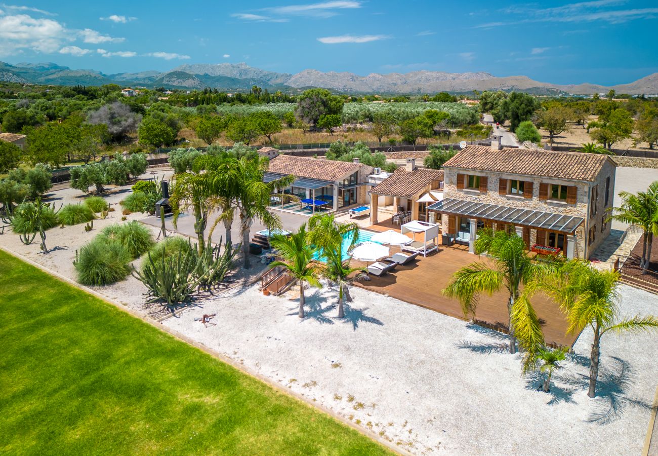 Villa à Alcudia - CAN OLIVA Magnifique et moderne finca pour 8 personnes avec piscine Alcudia