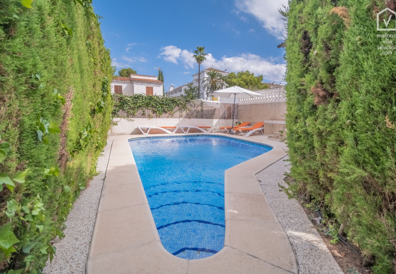 Maison à Alcudia - Gaviotas pour 6 à Alcudia à 350 de la plage avec piscine