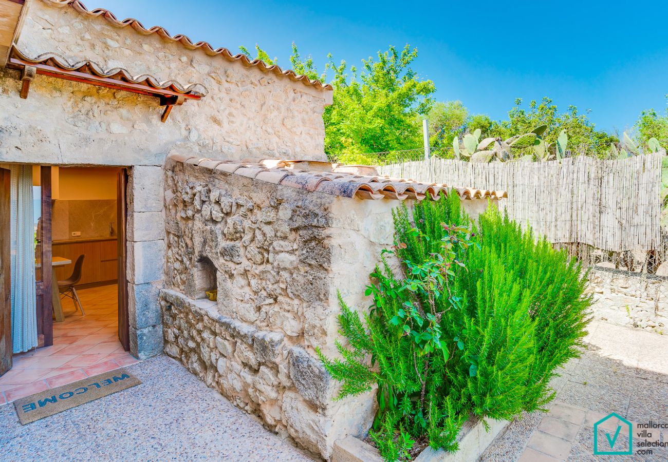 Domaine à Petra - NINES Finca familiale pour 6 personnes à Petra avec piscine sécurisée et clôturée pour les enfants