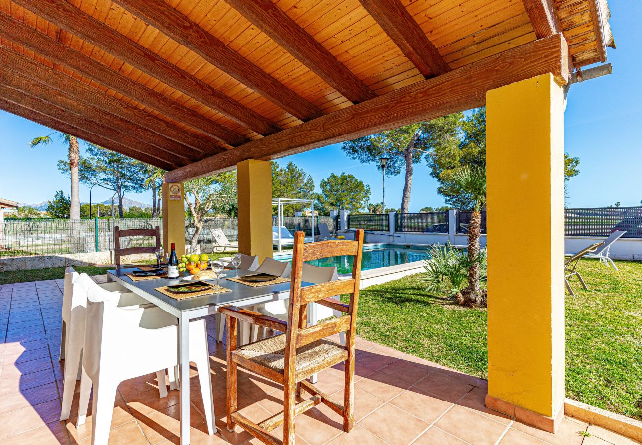 Villa à Alcudia - Villa Ibiza à 350m de la plage, piscine, billard et ping-pong.