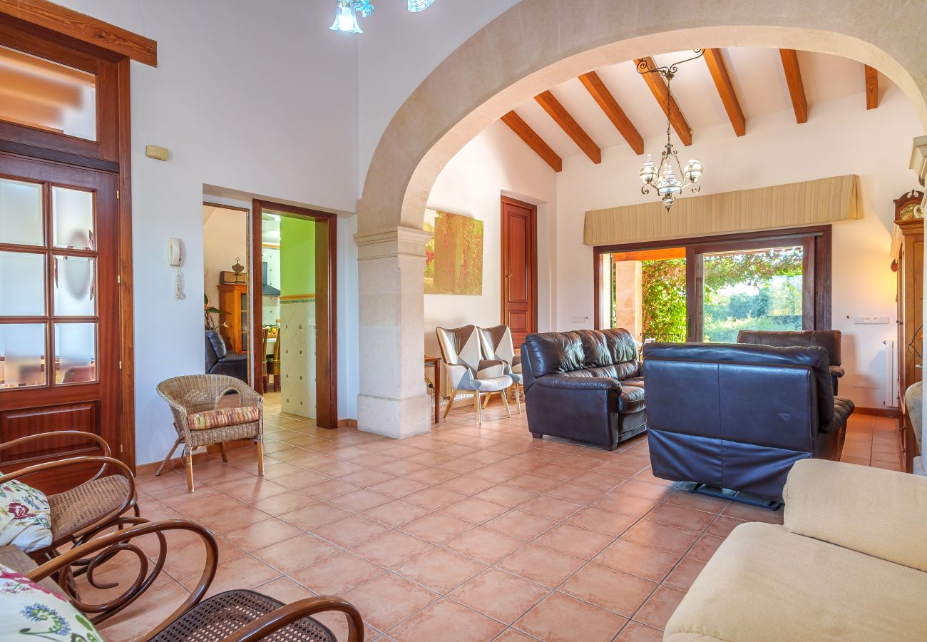 Villa à Alcudia - Can Torretes pour 8 Alcudia avec piscine à quelques mètres du village