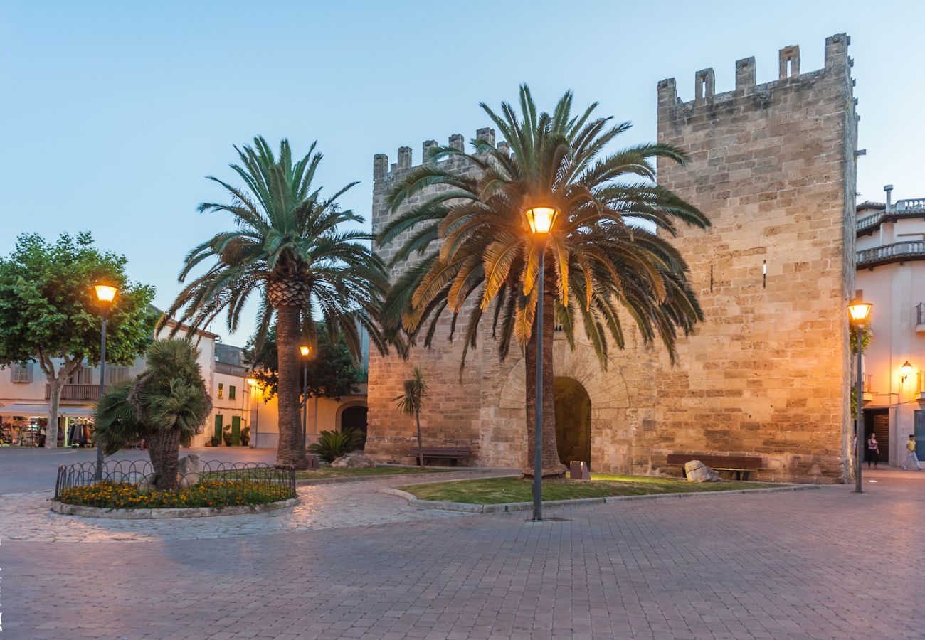 Maison à Alcudia - Casa Juani pour 8 personnes avec piscine, à deux pas de la plage et de toutes les commodités.