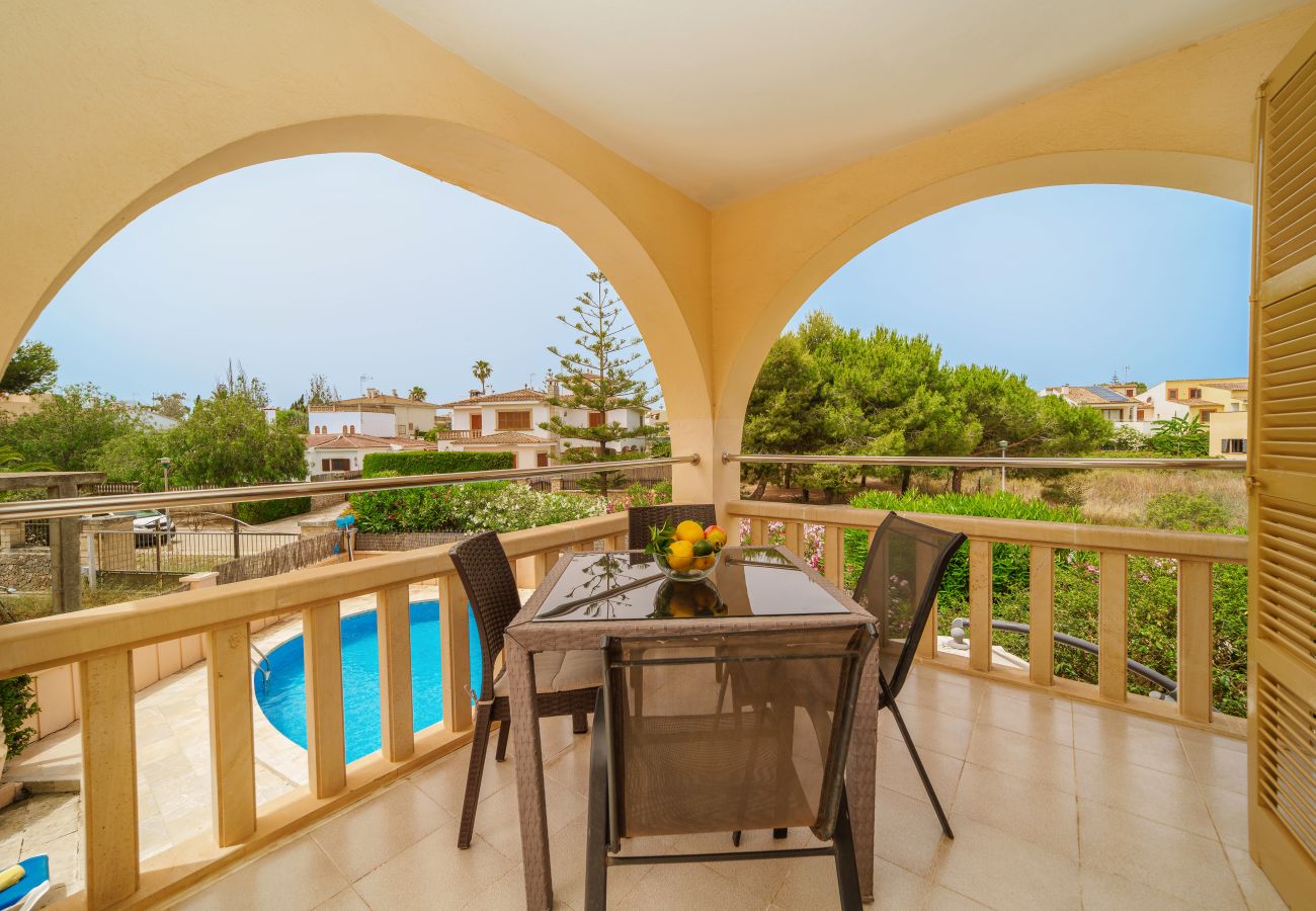 Maison mitoyenne à Sant Llorenç Des Cardassar - Maison meurtonnaise pour 8 personnes à 350m de la mer avec piscine