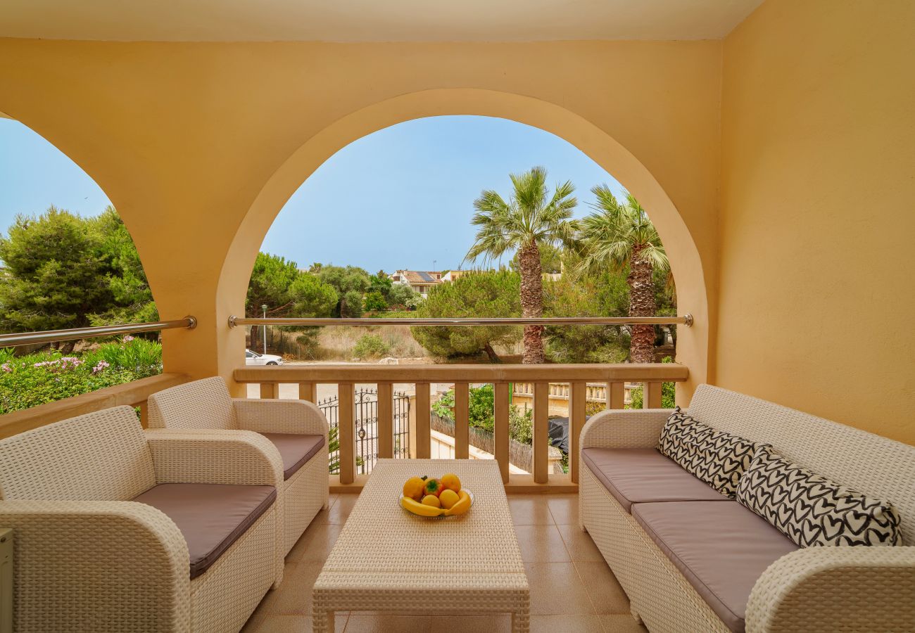 Maison mitoyenne à Sant Llorenç Des Cardassar - Maison meurtonnaise pour 8 personnes à 350m de la mer avec piscine