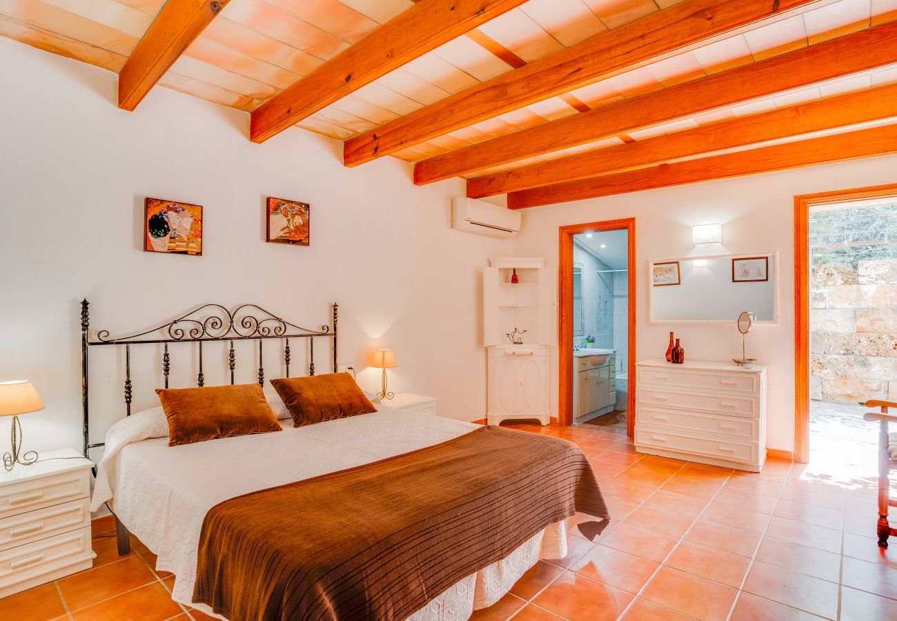 Villa à Alcudia - LORENZO Finca pour 9 personnes à Alcudia. AC et WiFi gratuit