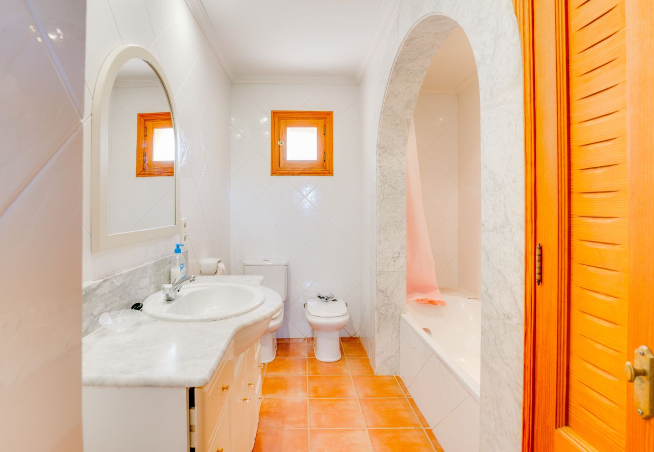 Villa à Alcudia - LORENZO Finca pour 9 personnes à Alcudia. AC et WiFi gratuit