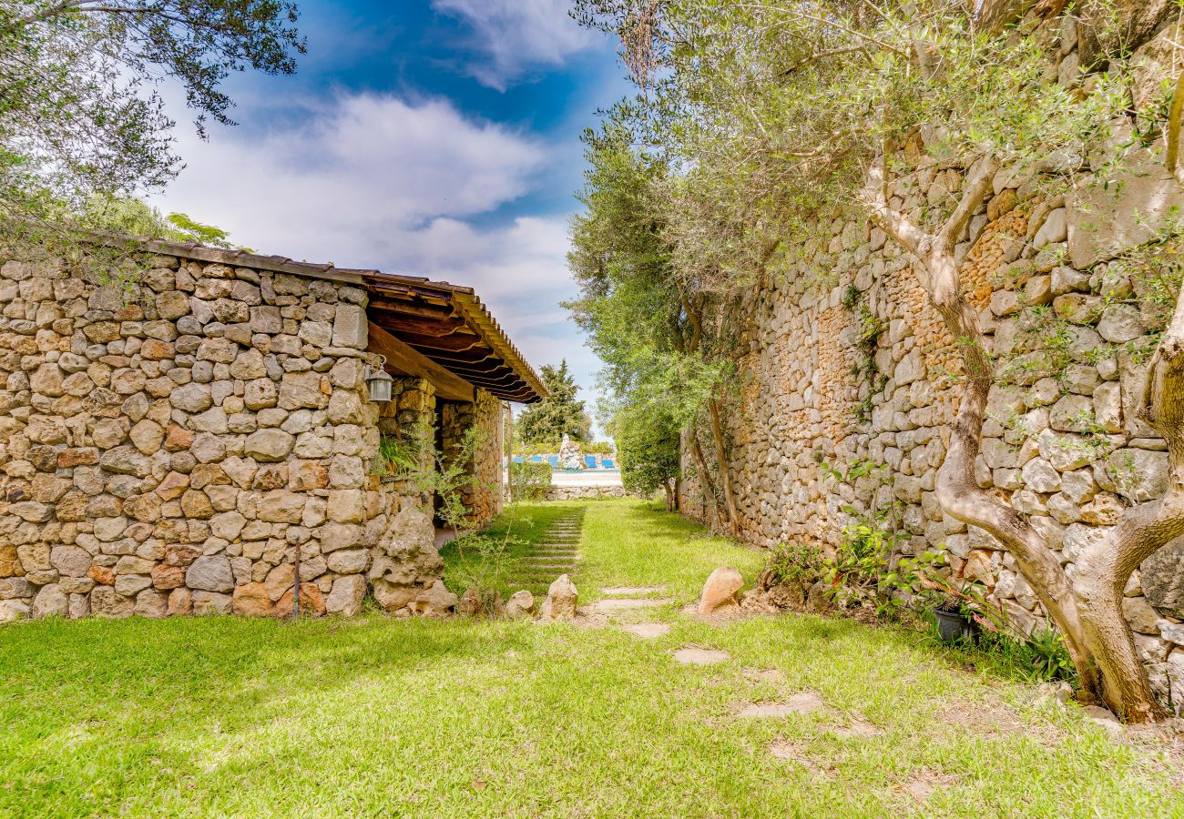 Villa à Alcudia - LORENZO Finca pour 9 personnes à Alcudia. AC et WiFi gratuit