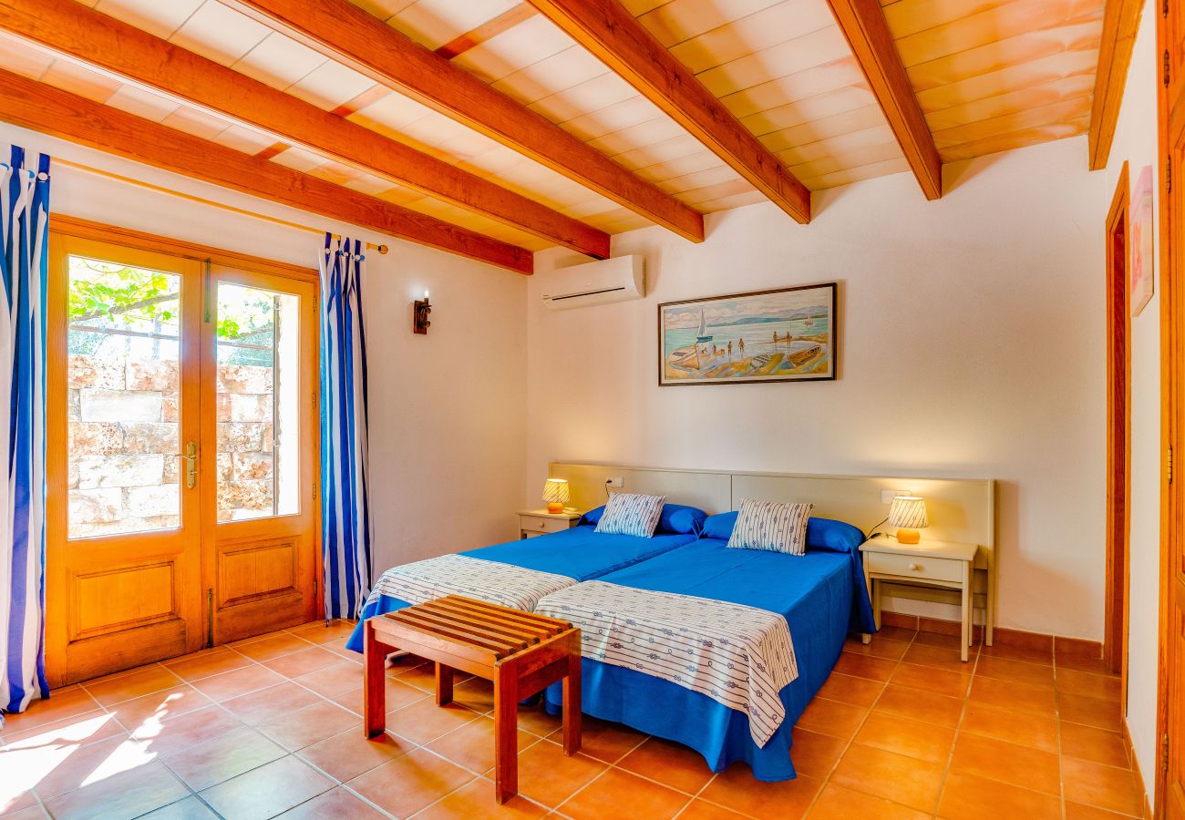 Villa à Alcudia - LORENZO Finca pour 9 personnes à Alcudia. AC et WiFi gratuit